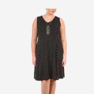 NWT NY Collection black & white polka dot v-neck sleeveless godet dress